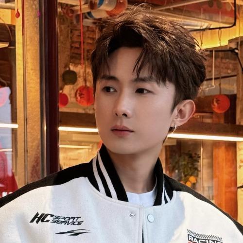 Mao Hàng Thất - 毛航七