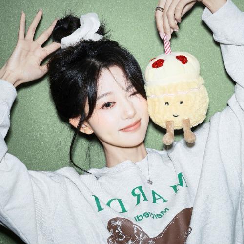 Ngô Ý Thuần - 吴伊纯