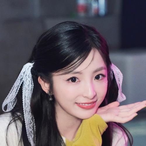 Lệ Lận Phi - 厉蔺菲