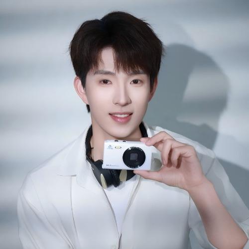 Lý Kiêm Nhiệm - 李兼任