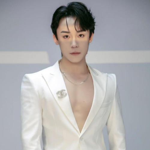 Lý Bằng Hào - 李芃豪