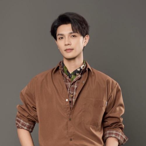 Lưu Thần Vũ - 刘宸羽