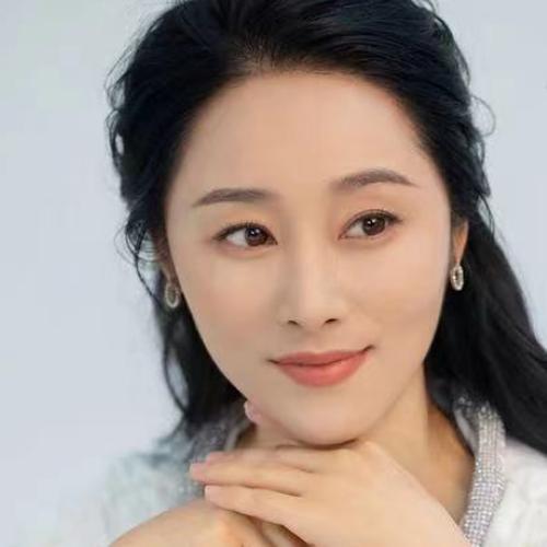 Long Hân Duyệt - 龙馨悦