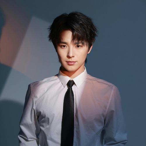 Khuất Hạo Dã - 屈浩野