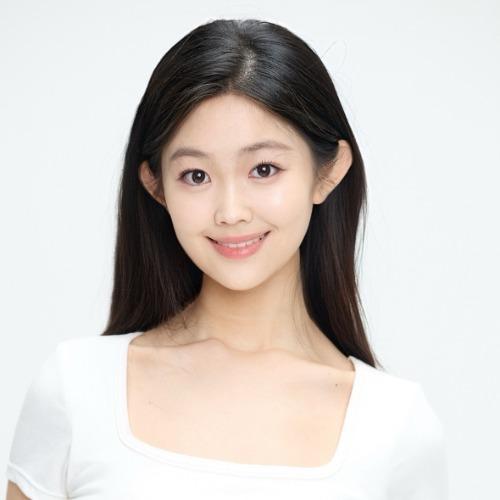 Đoạn Văn Văn - 段文文