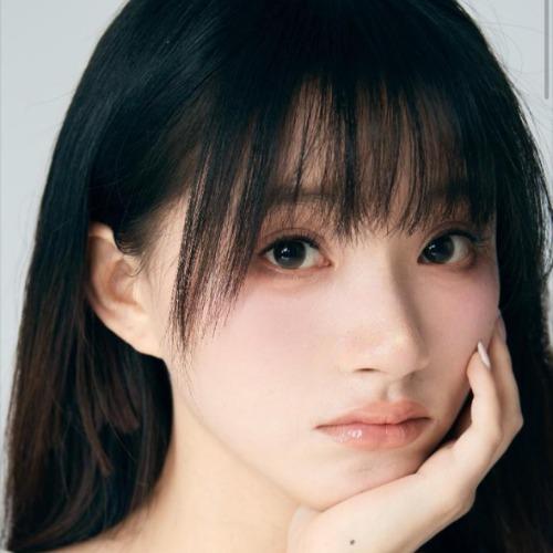 Lý Khanh Nhĩ - 李卿尔