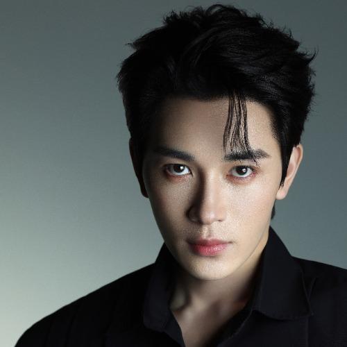 Nghiêm Tử Hiền - 严子贤