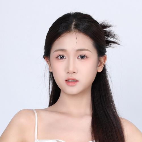 Lương Lăng Dung - 梁凌榕