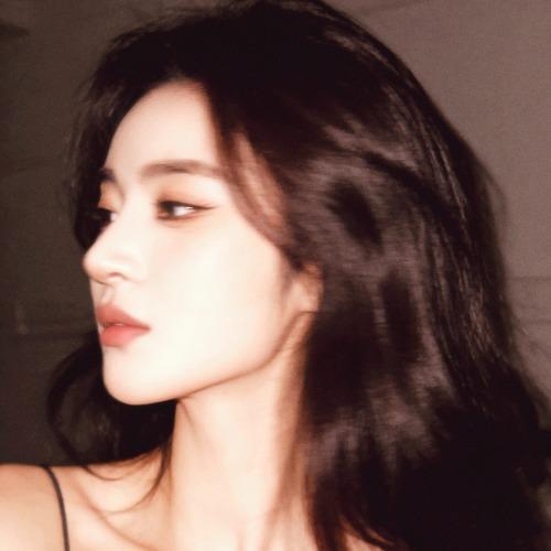 Tư Ý - 思懿