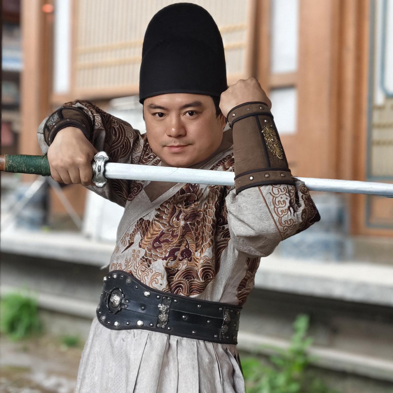 Nghệ Phong - 艺丰