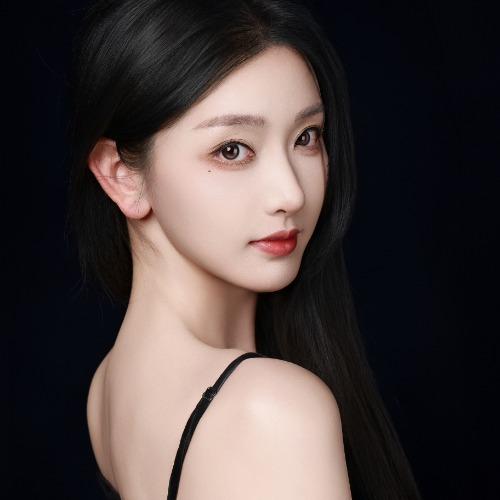 Tôn Lộ Lộ - 孙露鹭