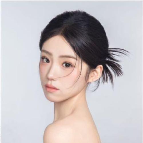 Hồ Khả Hân - 胡可欣