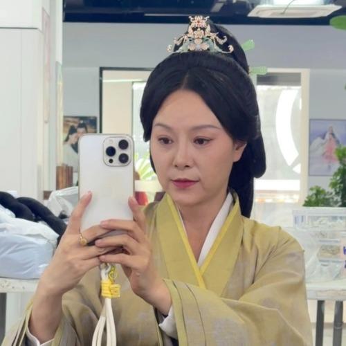 Khuất Kha Vũ - 屈珂羽