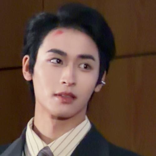 Khang Lăng Hiêu - 康凌骁