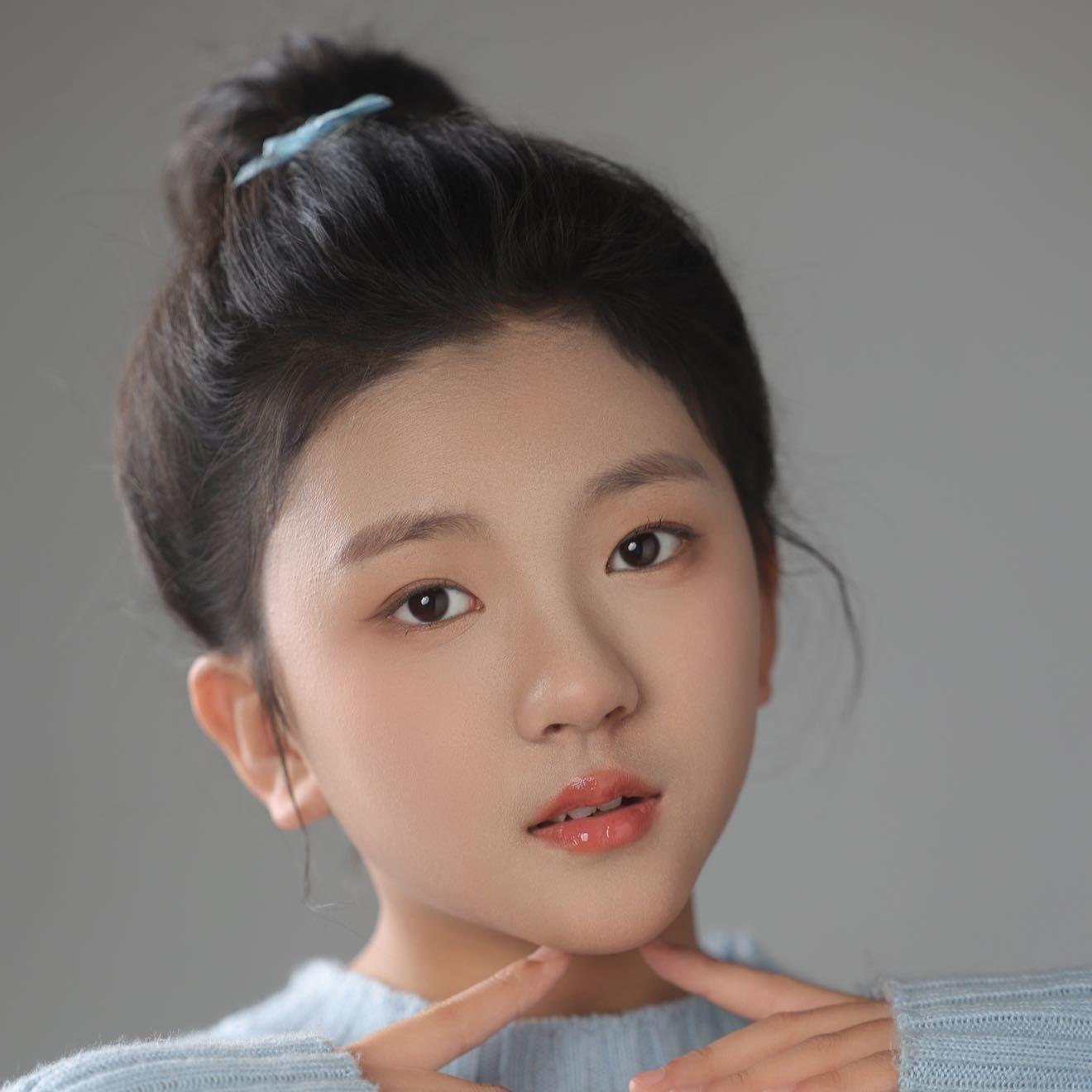 Cao Tuyền Tử Nhu - 高萱梓柔