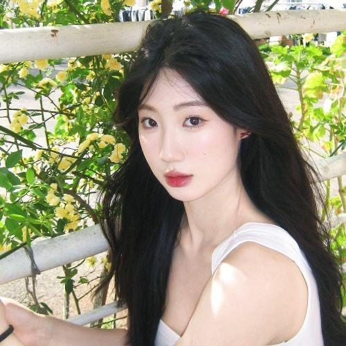 Môn Giai Đồng - 门佳彤