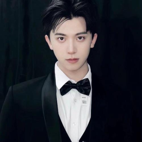 Cát Tín Thành - 葛信成