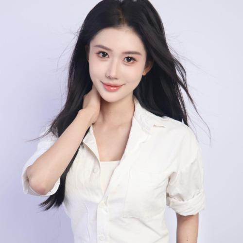 Châu Tư Di - 周思圯