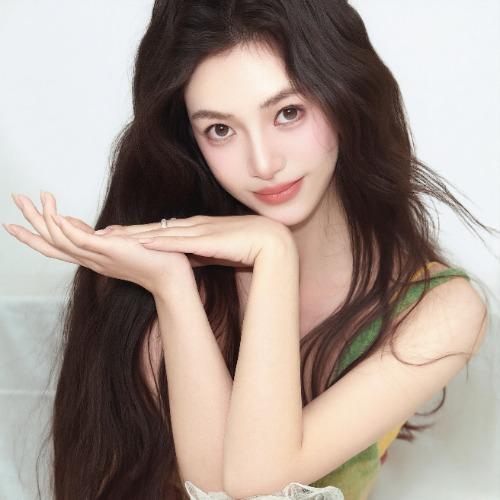 Chiêm Đình - 詹婷