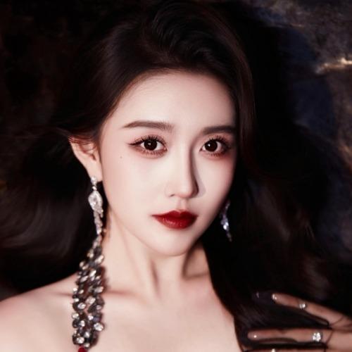 Chu Lạc Y - 周洛伊