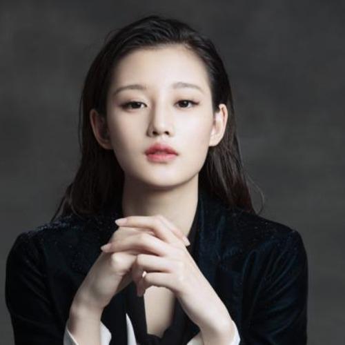 Chu Ngữ Đình - 周语婷