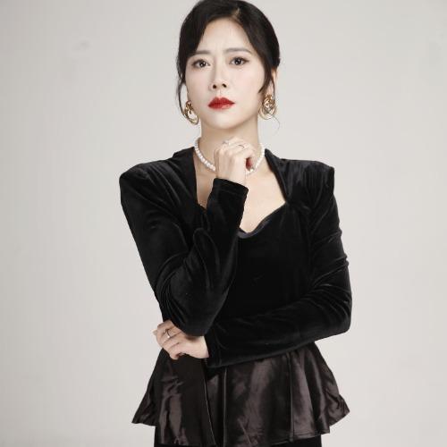 Chúc Thanh - 祝青