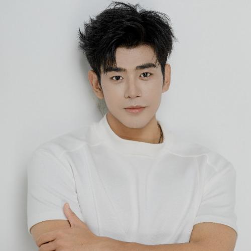 Dư Trường Lạc - 余长乐