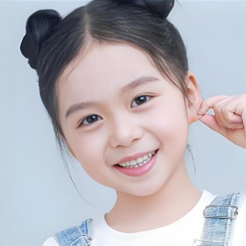 Dương Tâm Nghiên - 杨心妍