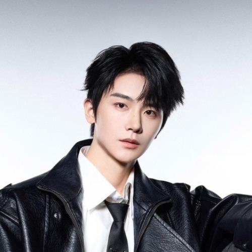 Dương Trạch - 杨泽