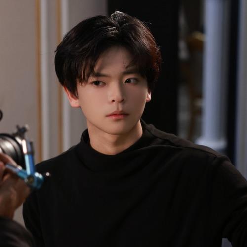 Giang Minh Dữ - 江铭屿