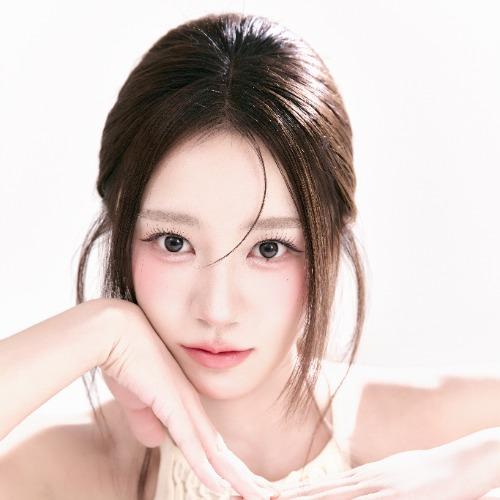 Hà Di Đình - 何怡婷