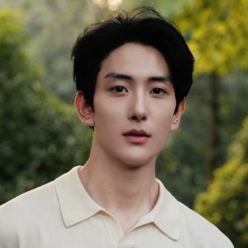 Hạ Dịch - 夏易