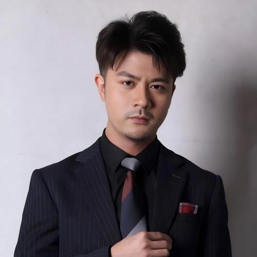 Hà Lâm Tiêu - 何林潇