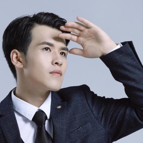 Hàn Dận Quân - 韩胤珺