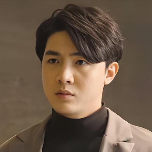 Hầu Vĩ Kiệt - 候伟杰