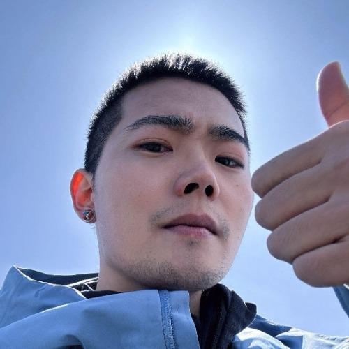 Hồ Việt - 胡越