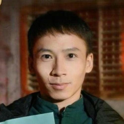 Hoàng Bật Hưng - 黄弼兴