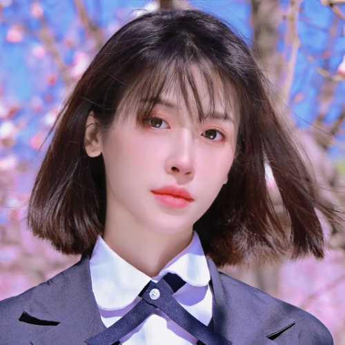 Hoàng Duyệt Nhiên - 黄悦然