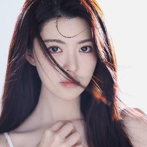 Hoàng Tử Quân - 黄子珺