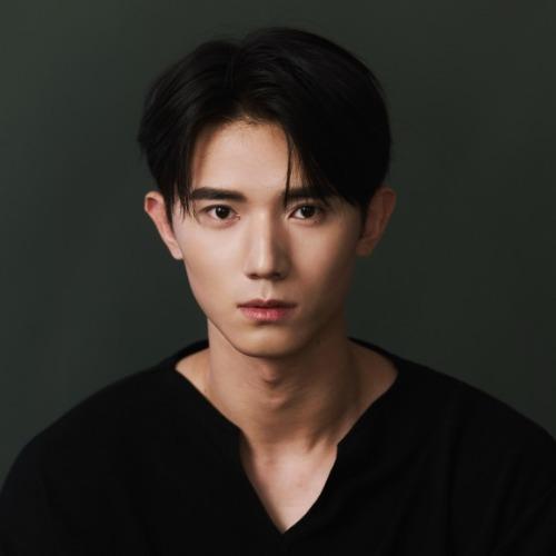 Khang Hoàn Văn - 姜焕文