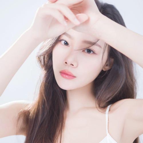 Kiều Hinh Oánh - 乔馨莹