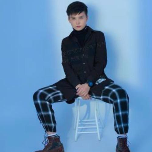 Kim Tử Hàm - 金子涵