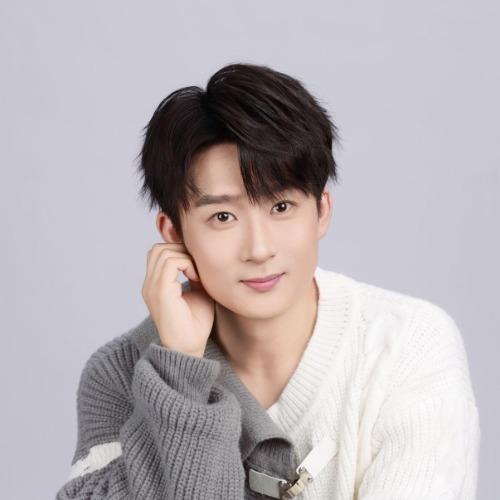 Lạc Hàn Kỳ - 骆翰祺