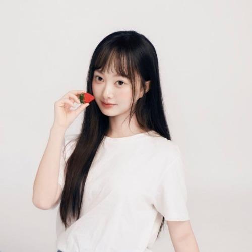 Lâm Thanh Thi - 林清诗