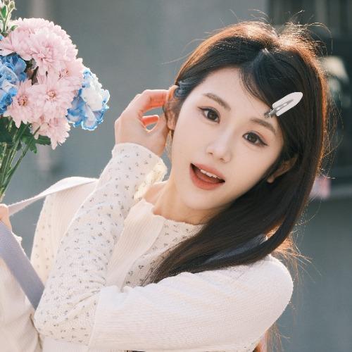 Lâm Thất Nguyệt - 林七月