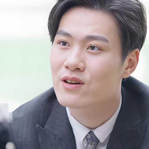 Lâm Tiến - 林进