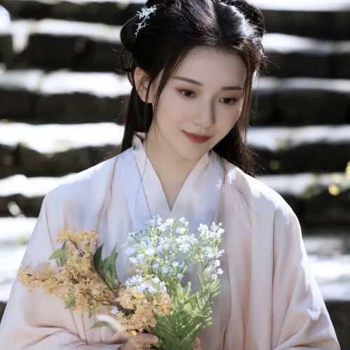 Lận Thụy Tuyết - 蔺瑞雪