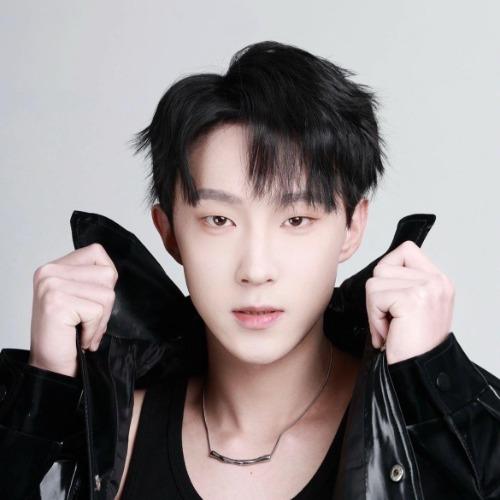 Lữ Chấn Hoa - 吕振华