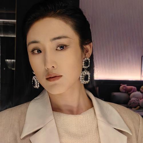 Lương Oánh - 梁颖