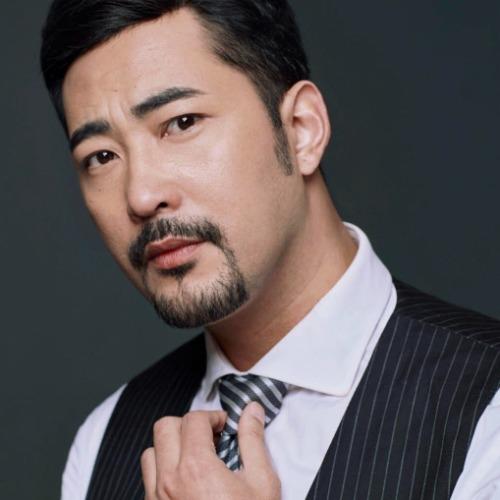 刘亚鹏 - Lưu Á Bằng